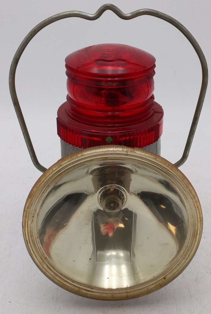 Vintage Railroad Delta Lantern w/ Handle
