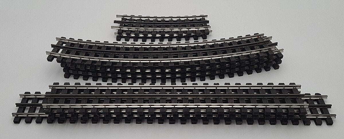 Assorted Ross Straight and 054 Curved Track Sections [9] EX