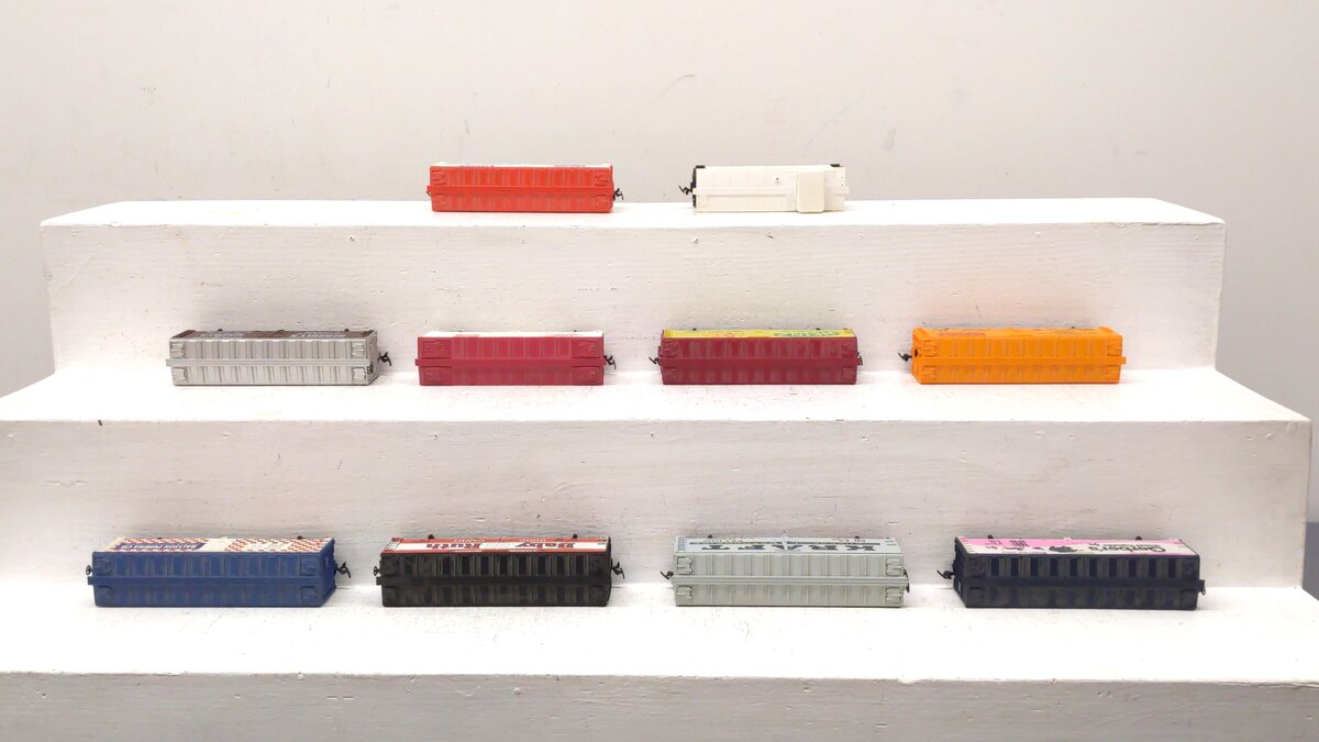 Lionel & Tyco HO Scale Assorted Freight Cars [10] EX