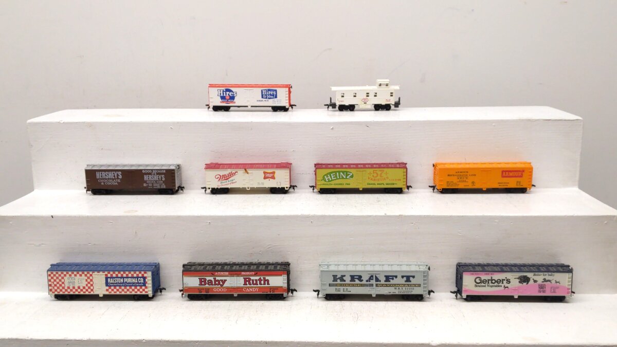 Lionel & Tyco HO Scale Assorted Freight Cars [10] EX