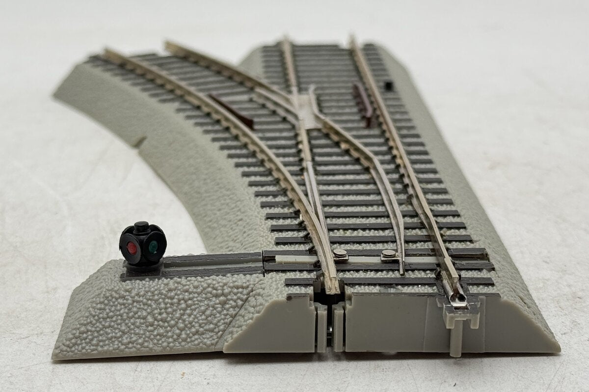 American Flyer 6-47941 S Left Hand R-20 FasTrack Command/Remote Switch Turnout EX