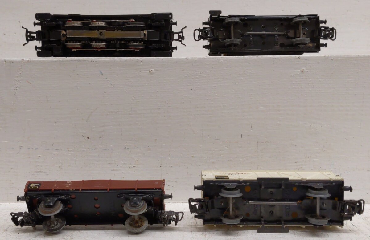 Marklin 3264 HO Scale Locomotive & Freight Car Starter Set EX/Box