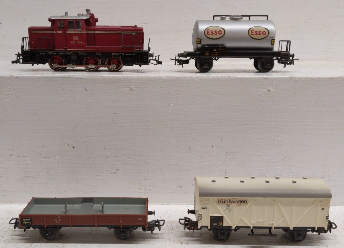 Marklin 3264 HO Scale Locomotive & Freight Car Starter Set EX/Box
