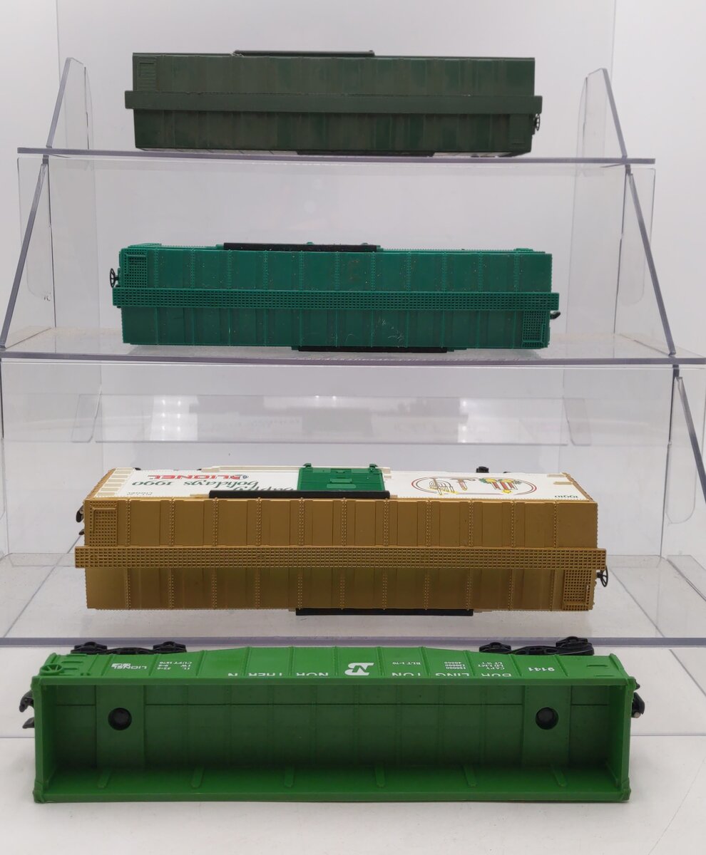 Lionel & Williams Assorted O Gauge Freight Cars [4] EX