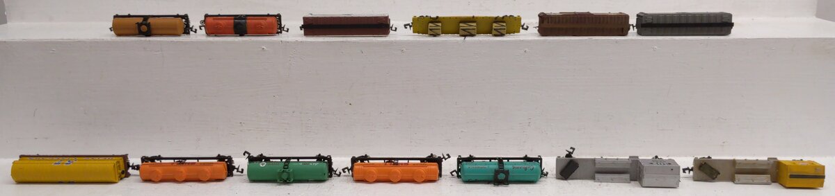 Bachmann & Other N Scale Assorted Freight Trains [13] VG