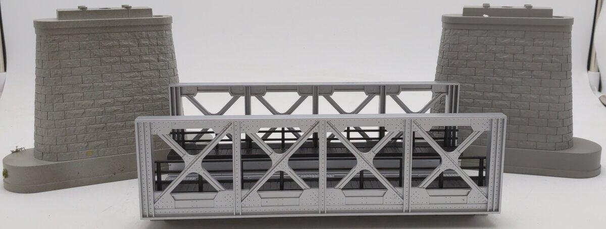 MTH 40-1014 O Gauge Silver Girder Bridge & 8