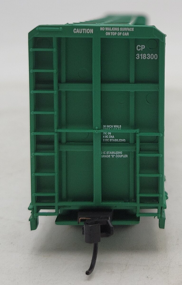 Walthers 910-4828 Canadian Pacific 72' Centerbeam Flatcar #318300