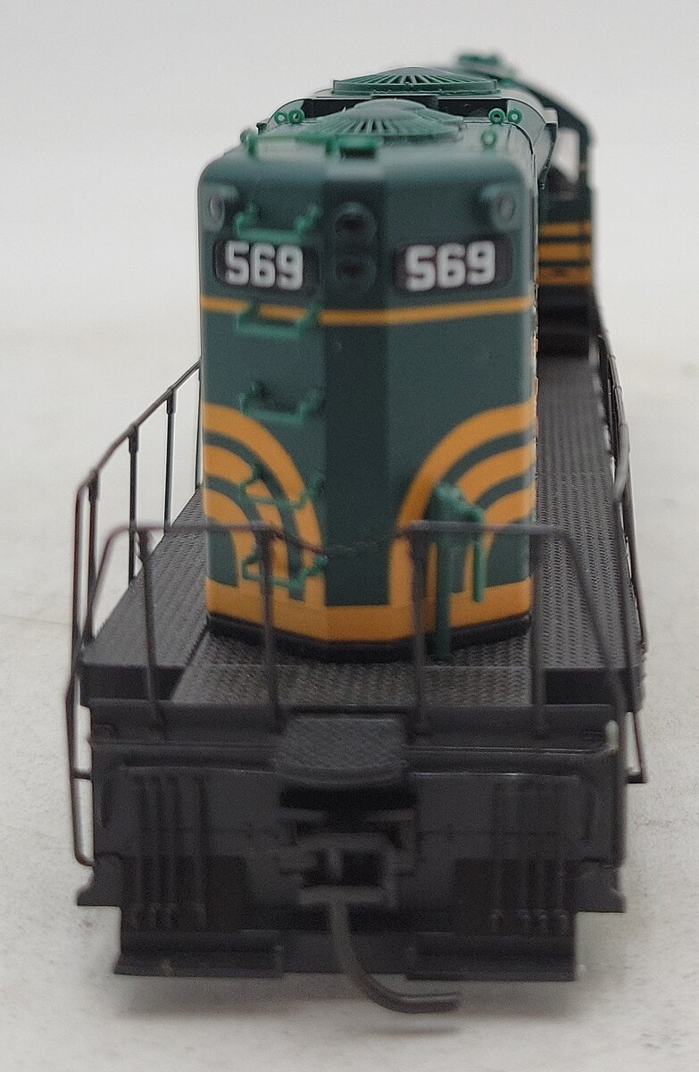 Proto 2000 23006 HO Maine Central Phase 2 GP7 Diesel w/ Dynamic Brake #569 LN/Box