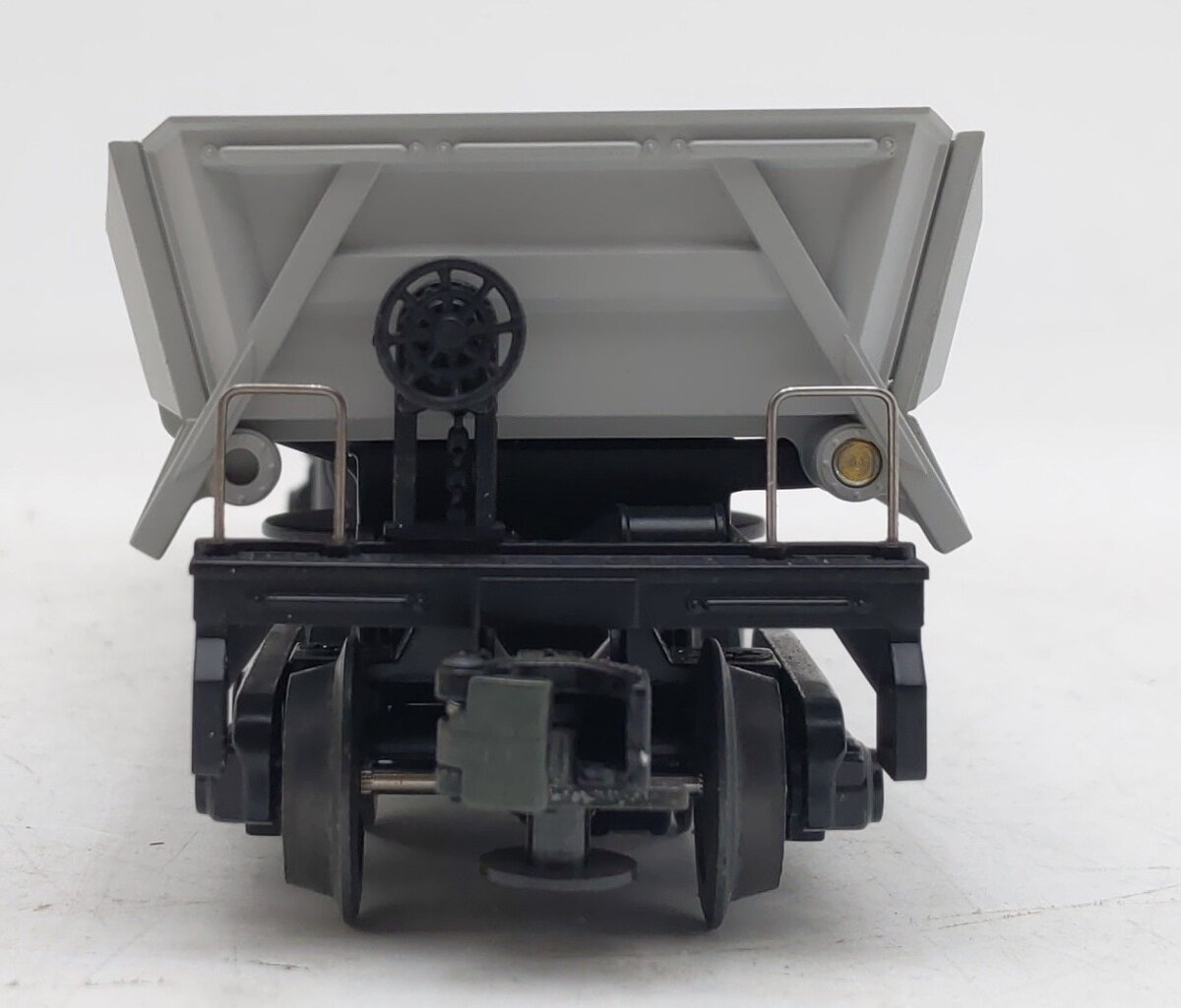 MTH 30-7934 O Gauge Conrail Operating Dump Car with Operating Bay #53516 VG/Box