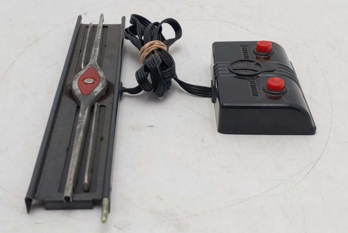 Lionel 6-12746 O27 Gauge Operating Uncoupling Remote Control Track VG/Box