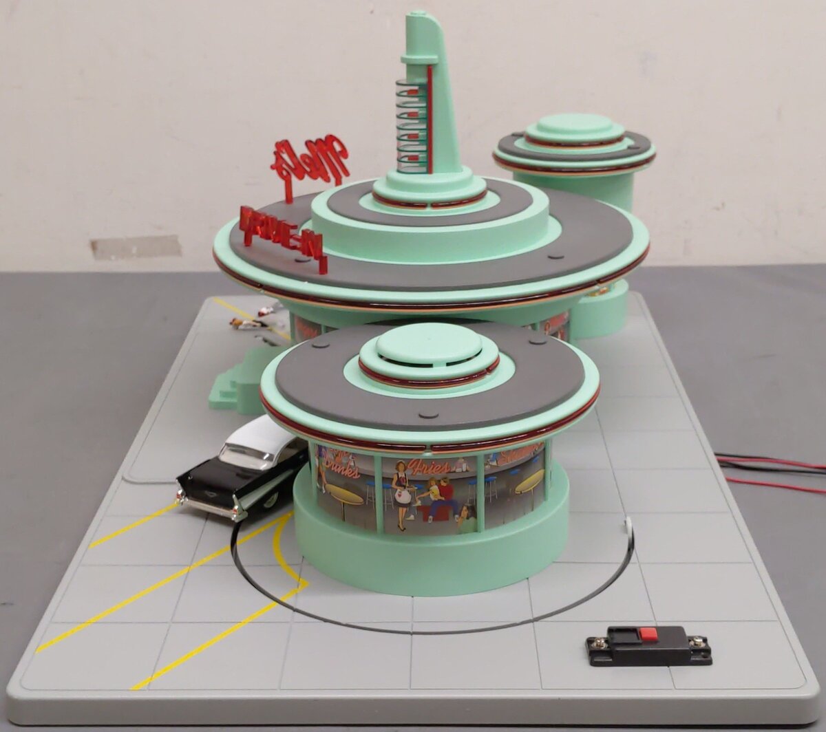 MTH 30-9105 O Mel's Operating Drive-In Restaurant EX/Box