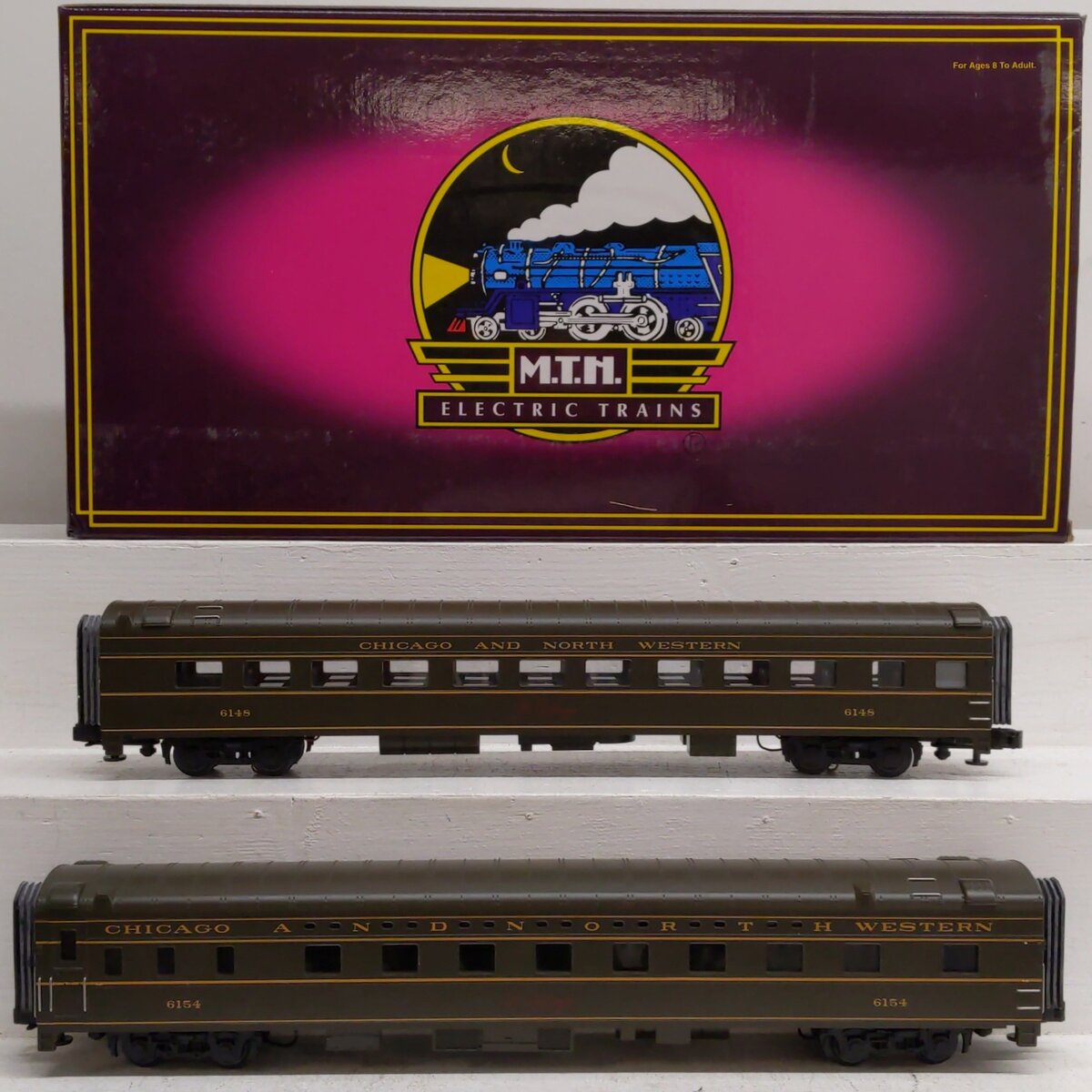 MTH 20-6636 O Gauge C&NW 70' Streamlined Sleeper/Diner Passenger Car Set LN/Box
