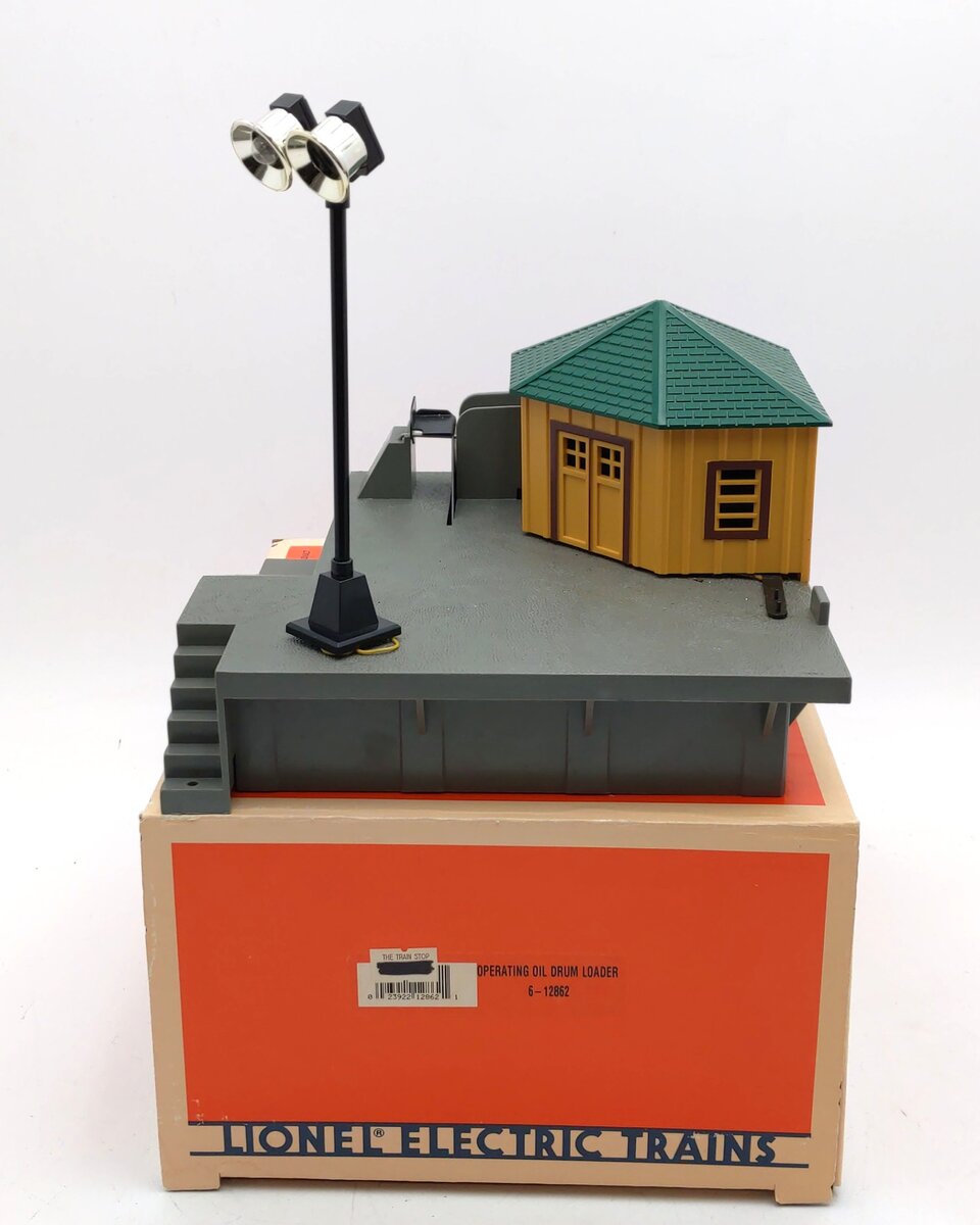 Lionel 6-12862 O Gauge Operating Oil Drum Loader EX/Box