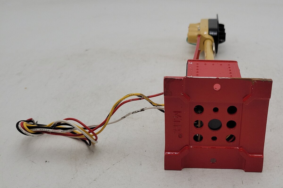 MTH 10-1048 Standard Gauge No. 99 Train Control Block Signal EX/Box