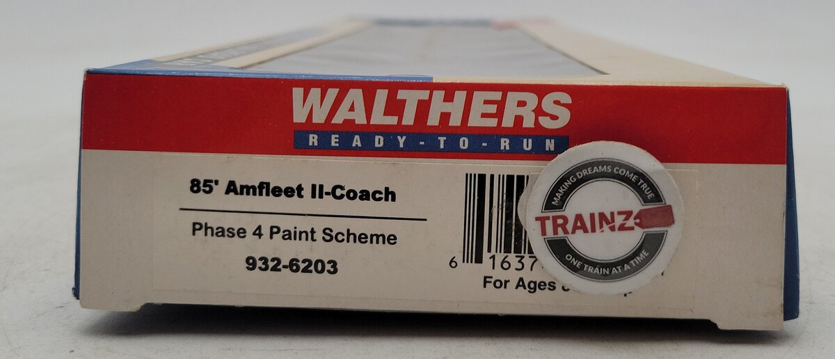 Walthers 932-6203 HO Scale Amtrak 85' Amfleet II Coach Passenger Car EX/Box