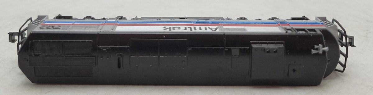 Minitrix 2010 N Gauge Amtrak Diesel Locomotive #702 LN/Box