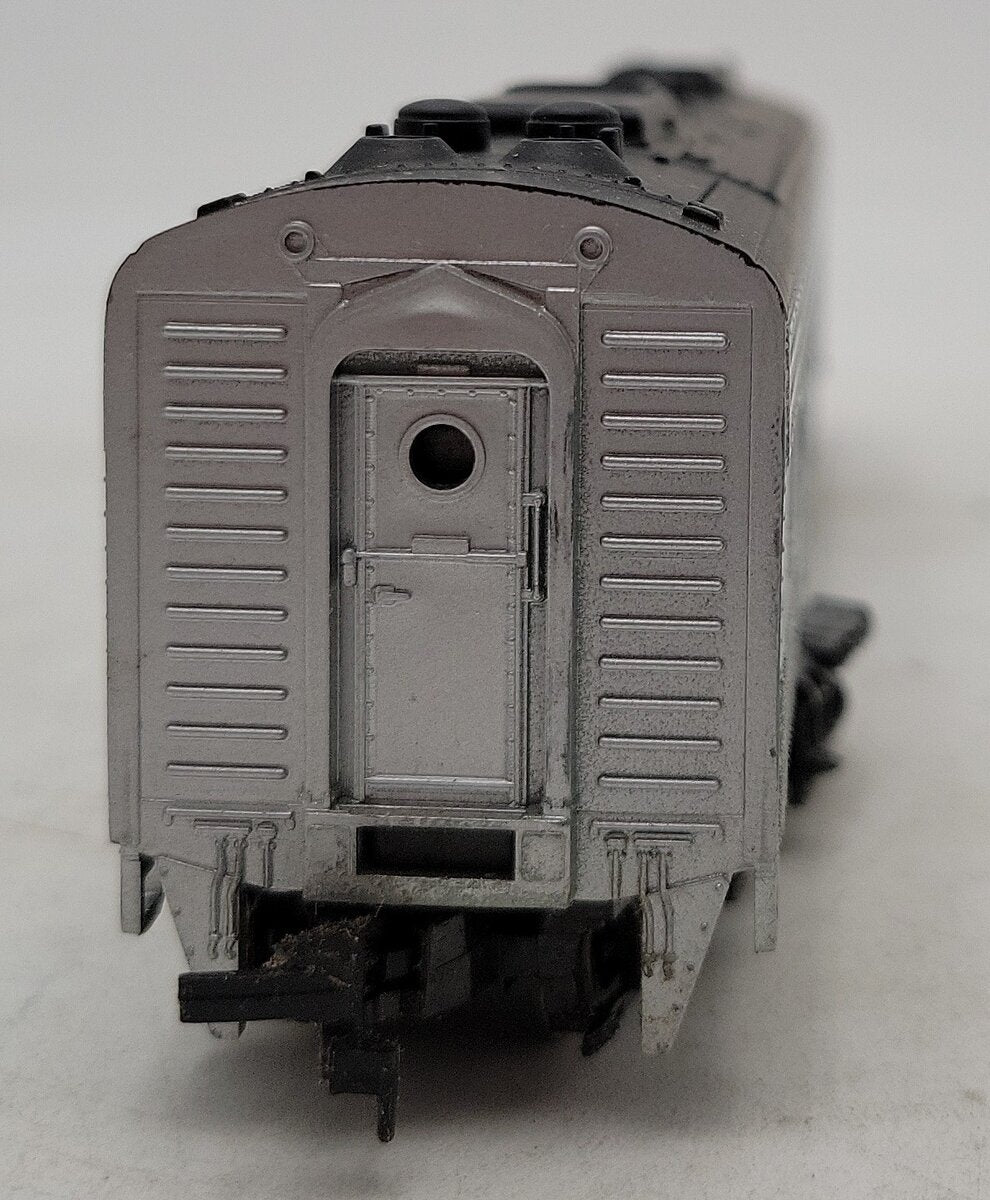AHM 5121T HO Scale Amtrak GM E8(E9) Powered Diesel Locomotive #235 LN/Box