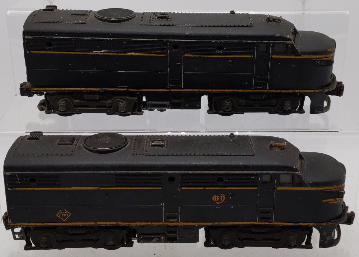 Lionel 2032 Vintage O Erie Alco AA Diesel Locomotive Set