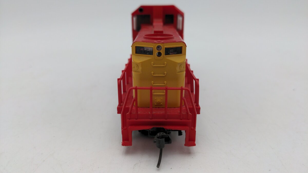 Mehano HO Scale Rock Island Diesel Locomotive #416 EX