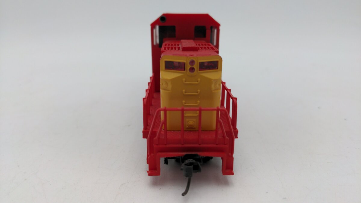 Mehano HO Scale Rock Island Diesel Locomotive #416 EX