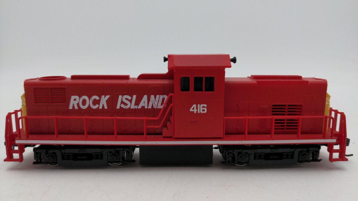 Mehano HO Scale Rock Island Diesel Locomotive #416 EX