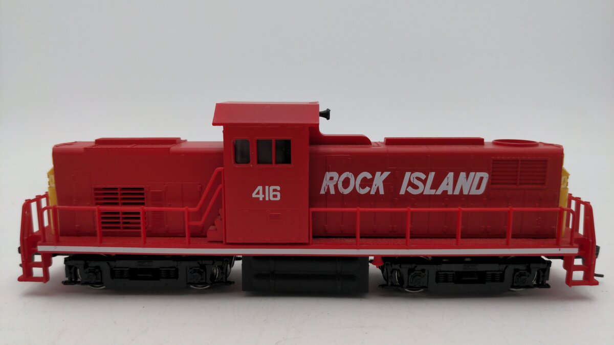 Mehano HO Scale Rock Island Diesel Locomotive #416 EX