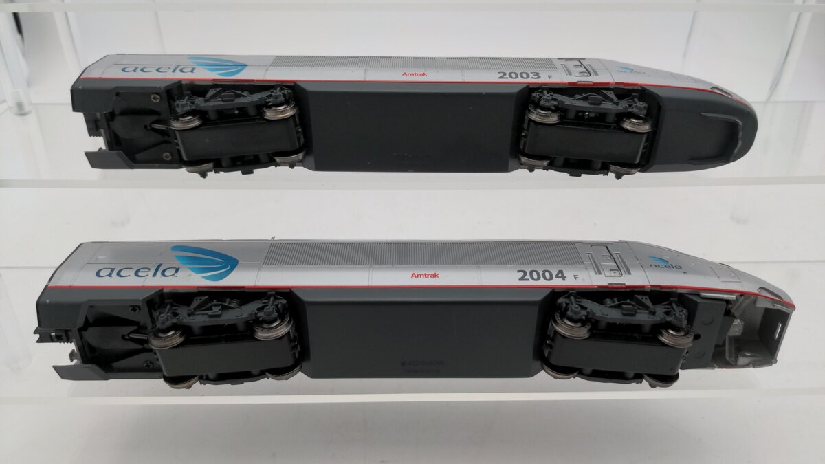 Bachmann HO Scale Acela Electric Locomotive #2003/2004 VG