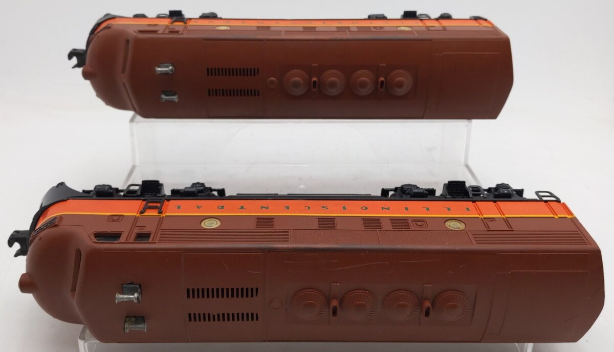 Lionel 2353 Vintage O Custom Illinois Central F-3 AA Diesel Locomotive Set #2353