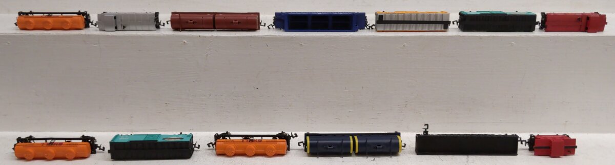 Bachmann & Other N Scale Assorted Freight Car [13] VG