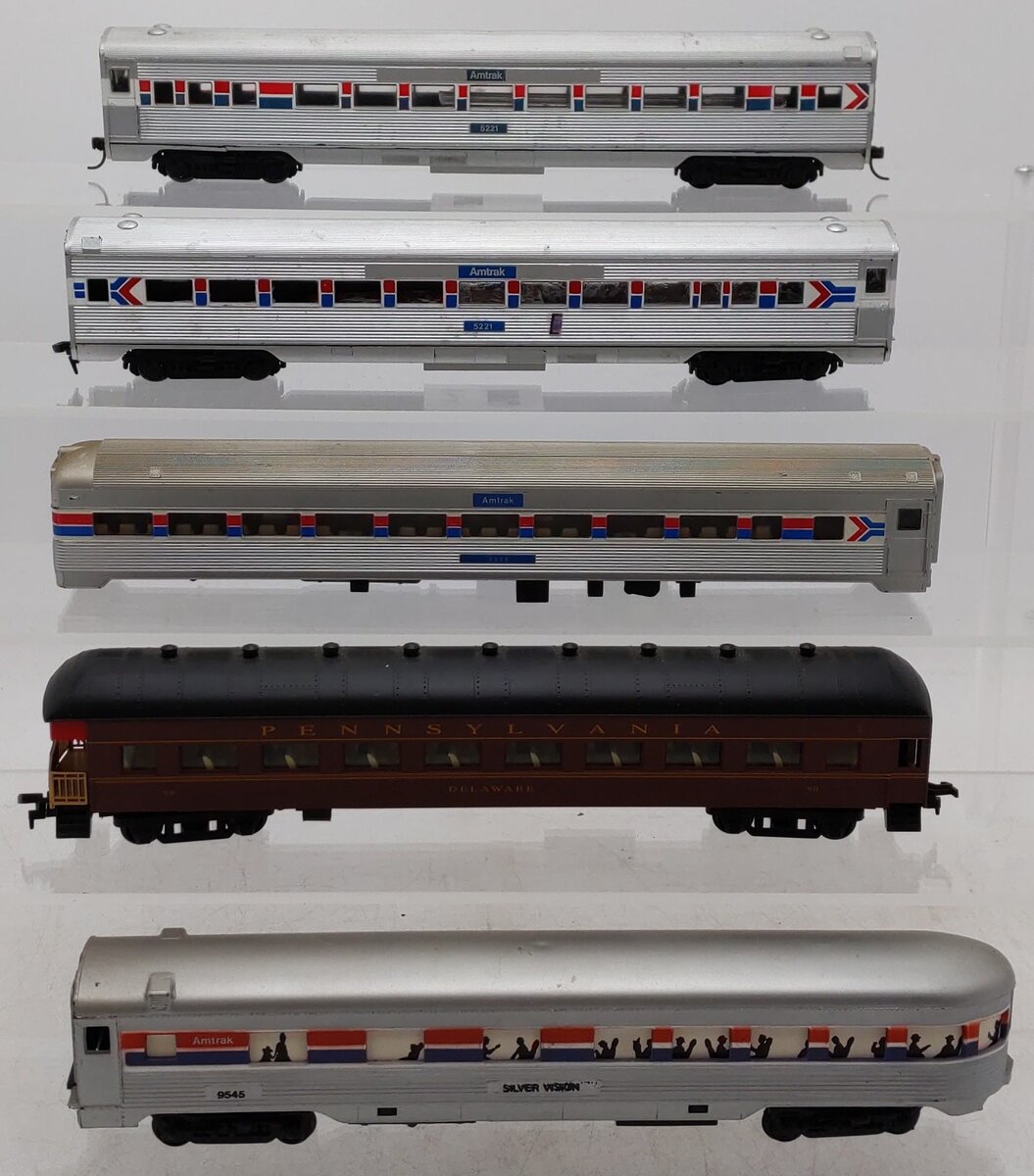 HO Scale Assorted Passenger Cars [5]