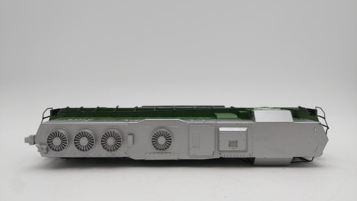 Bachmann 41-0612-03 HO Burlington Northern EMD GP50 Diesel Locomotive #3101 EX