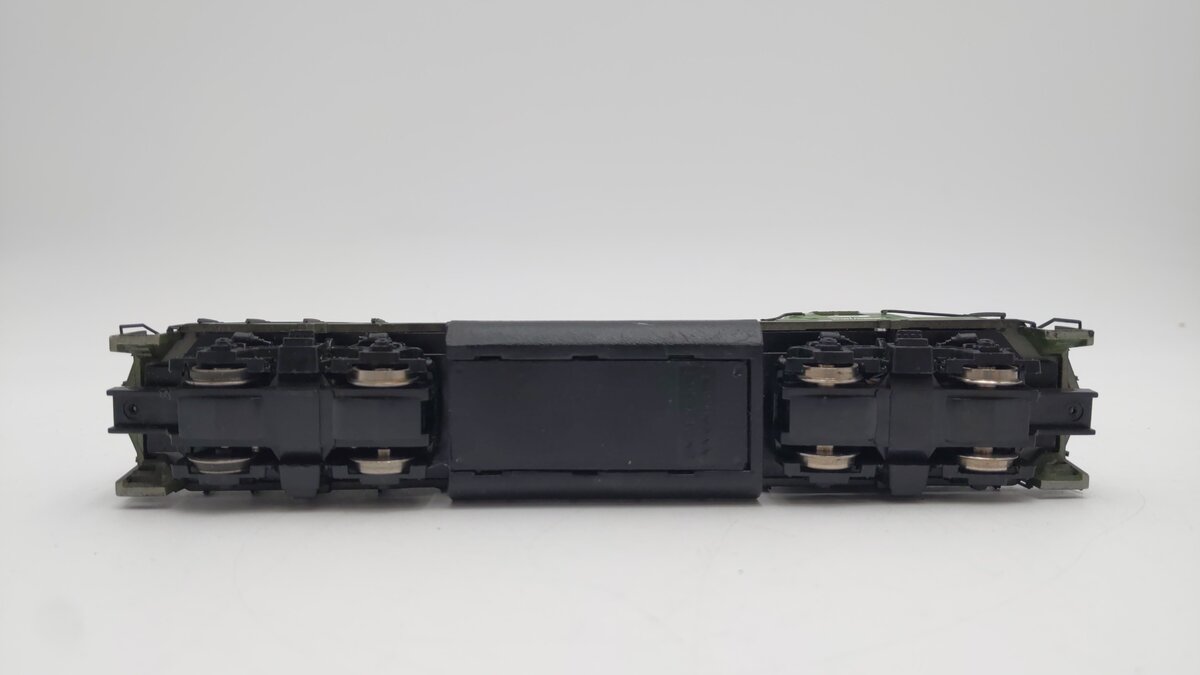 Bachmann 41-0612-03 HO Burlington Northern EMD GP50 Diesel Locomotive #3101 EX