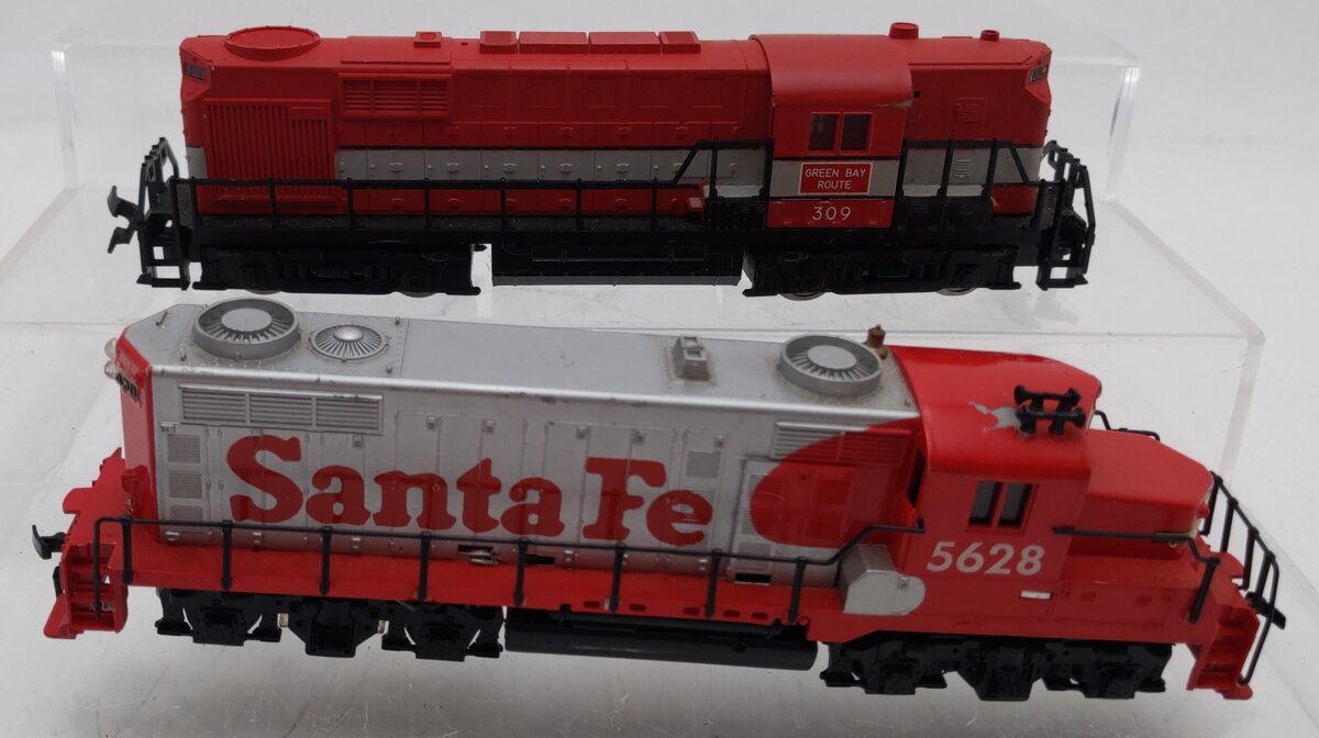 AHM & Tyco HO Scale Diesel Locomotives: #5628, & 309 [2] VG
