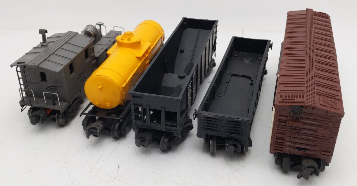 Lionel Vintage O Gauge Freight Cars #6672,6015,347000,25000,2420 [5] VG