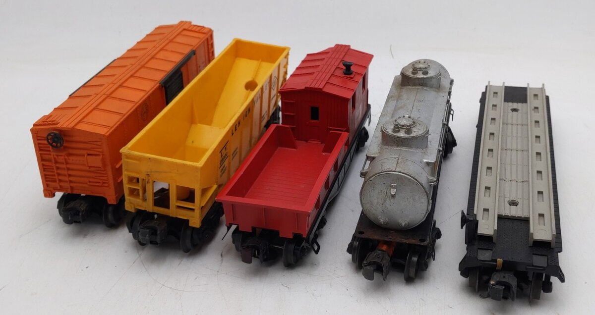 Lionel Vintage O Gauge Freight Cars #63132,25000,6130,6262,2465 [5] VG