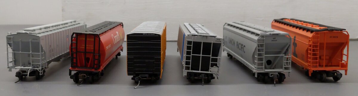 AHM, Accurail & Other Ho Scale Assorted Freight Cars [6] EX