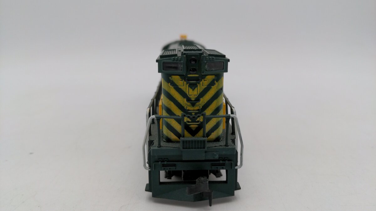 AHM 5015C HO Scale Chicago & North Western 