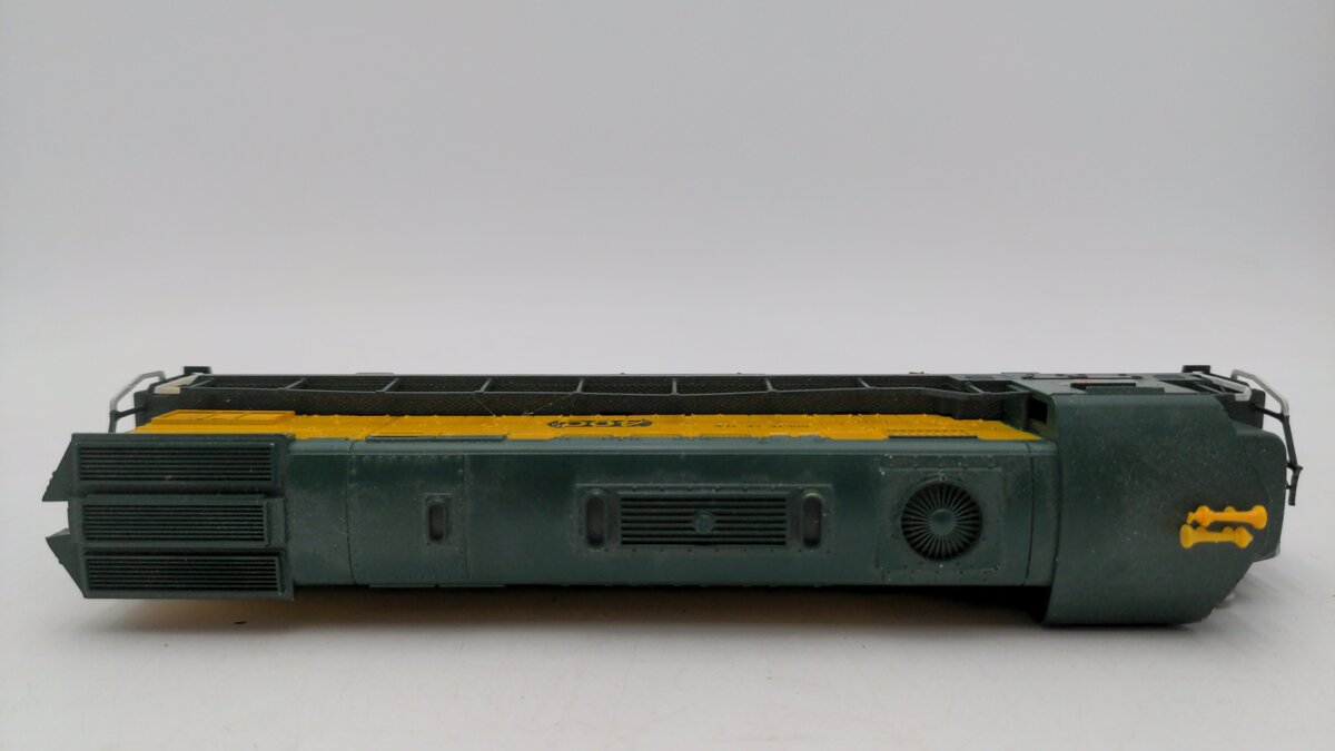 AHM 5015C HO Scale Chicago & North Western 