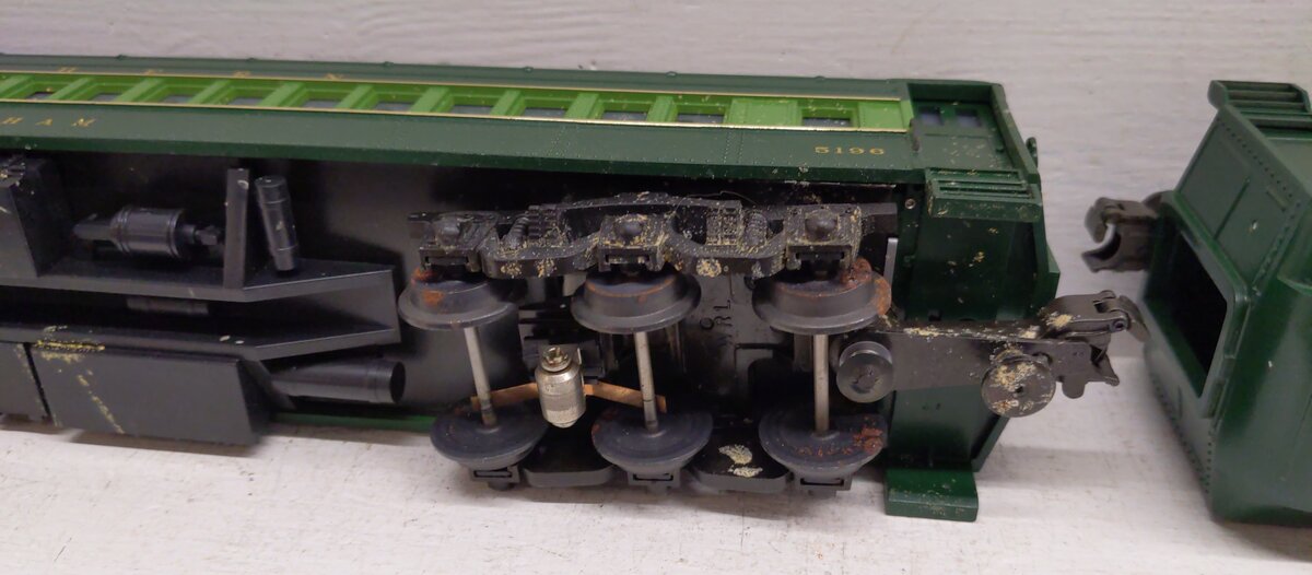 Williams 2404 O Scale Southern Crescent Madison 5 Car Set VG/Box