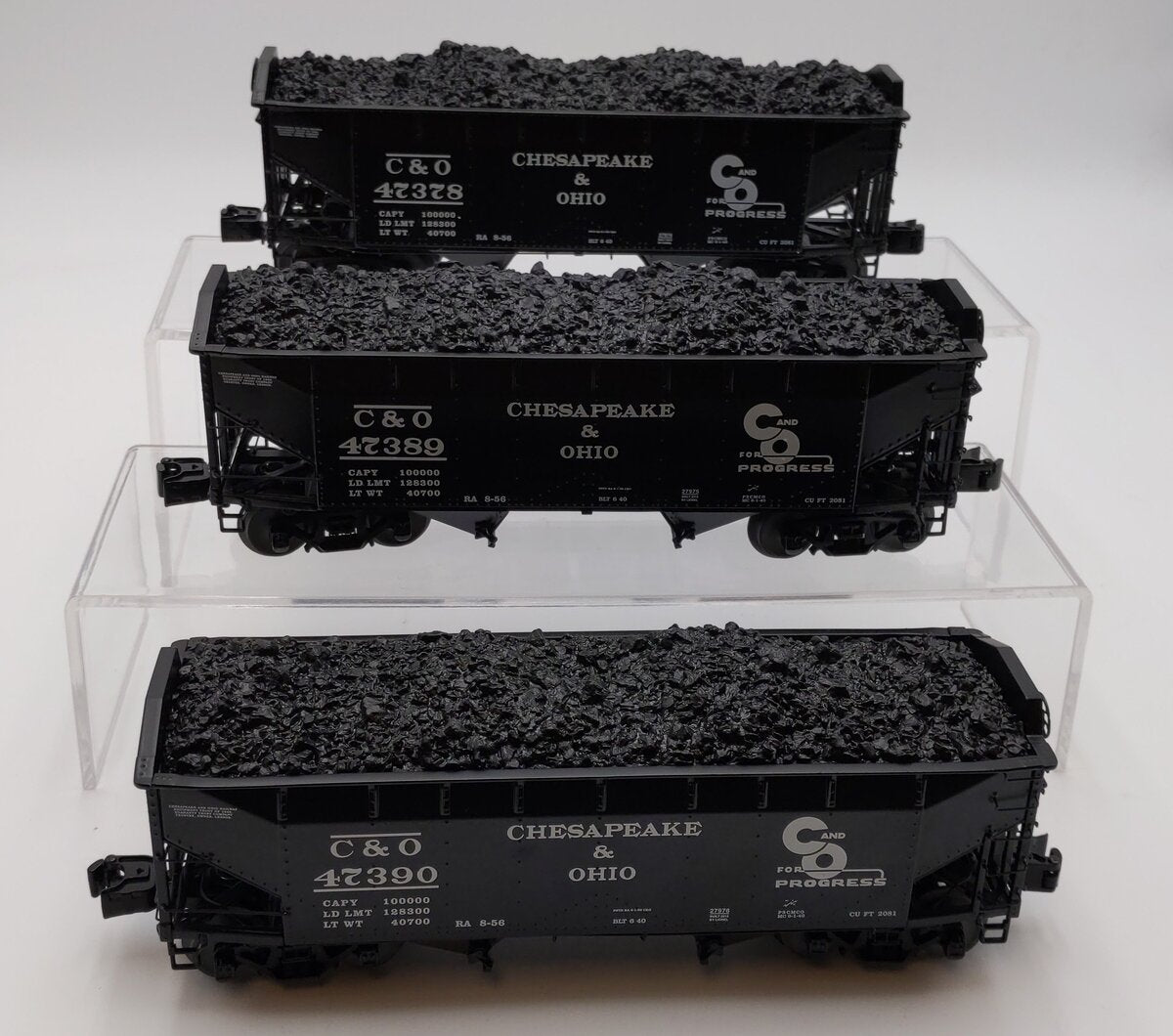 Lionel 6-27973 O Gauge Chesapeake & Ohio Scale Offset Hopper Set (Set of 3)