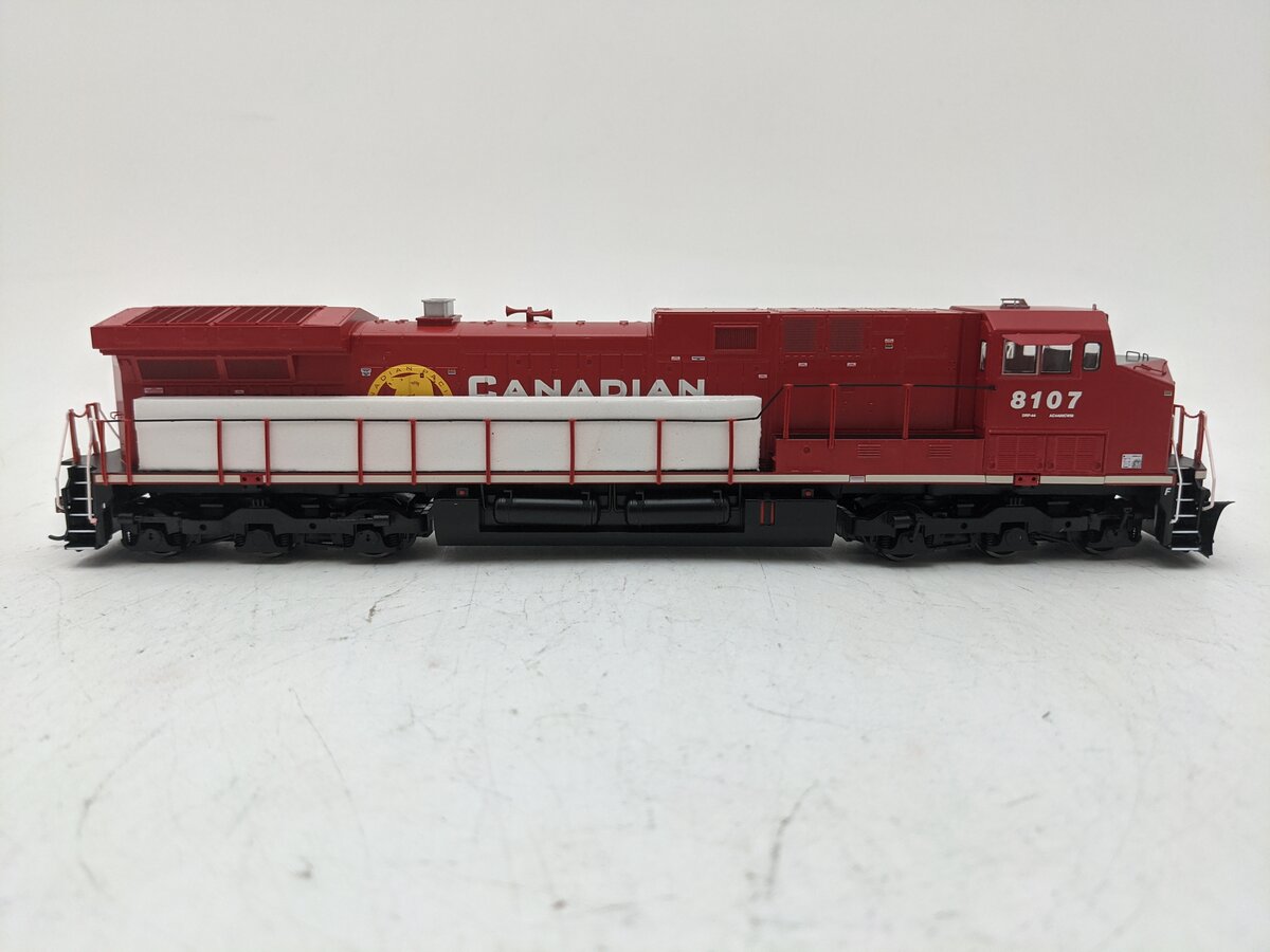 Roundhouse 97267 HO Canadian Pacific Railroad AC4400CW Diesel Locomotive #8107 EX/Box