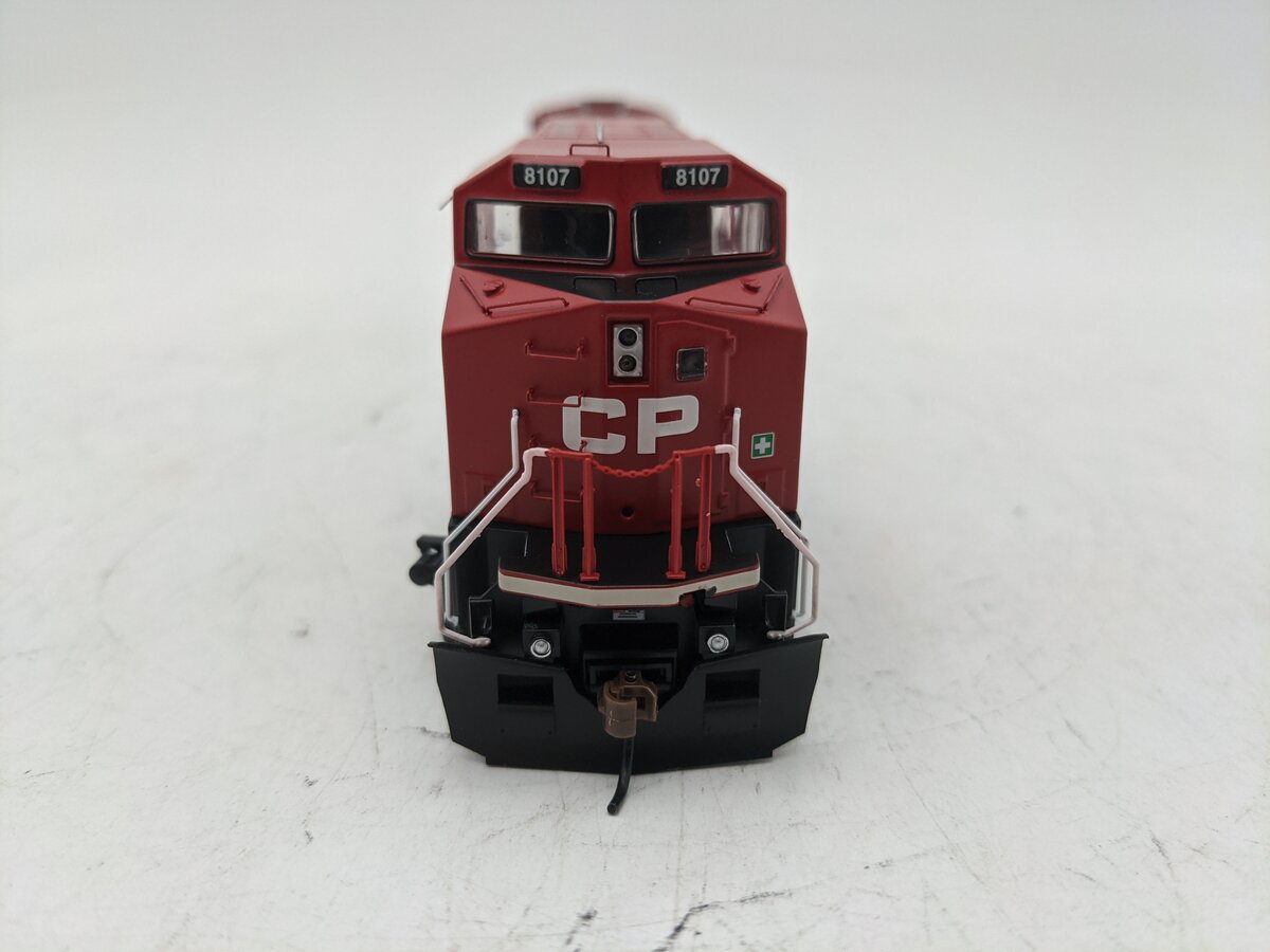 Roundhouse 97267 HO Canadian Pacific Railroad AC4400CW Diesel Locomotive #8107 EX/Box