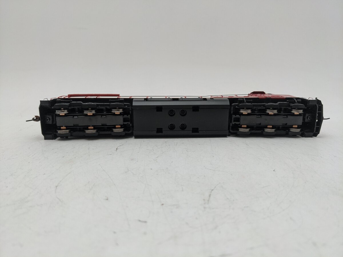 Roundhouse 97267 HO Canadian Pacific Railroad AC4400CW Diesel Locomotive #8107 EX/Box