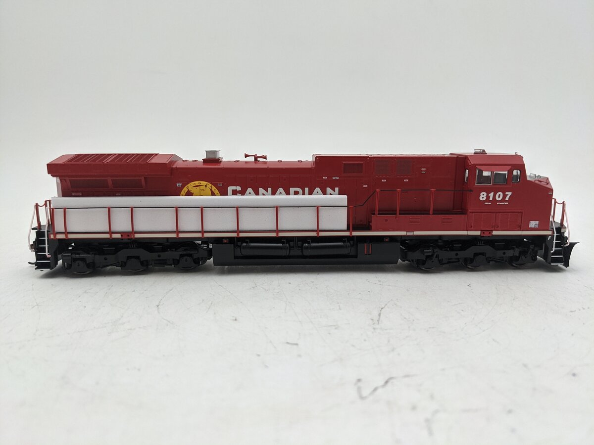 Roundhouse 97267 HO Canadian Pacific Railroad AC4400CW Diesel Locomotive #8107