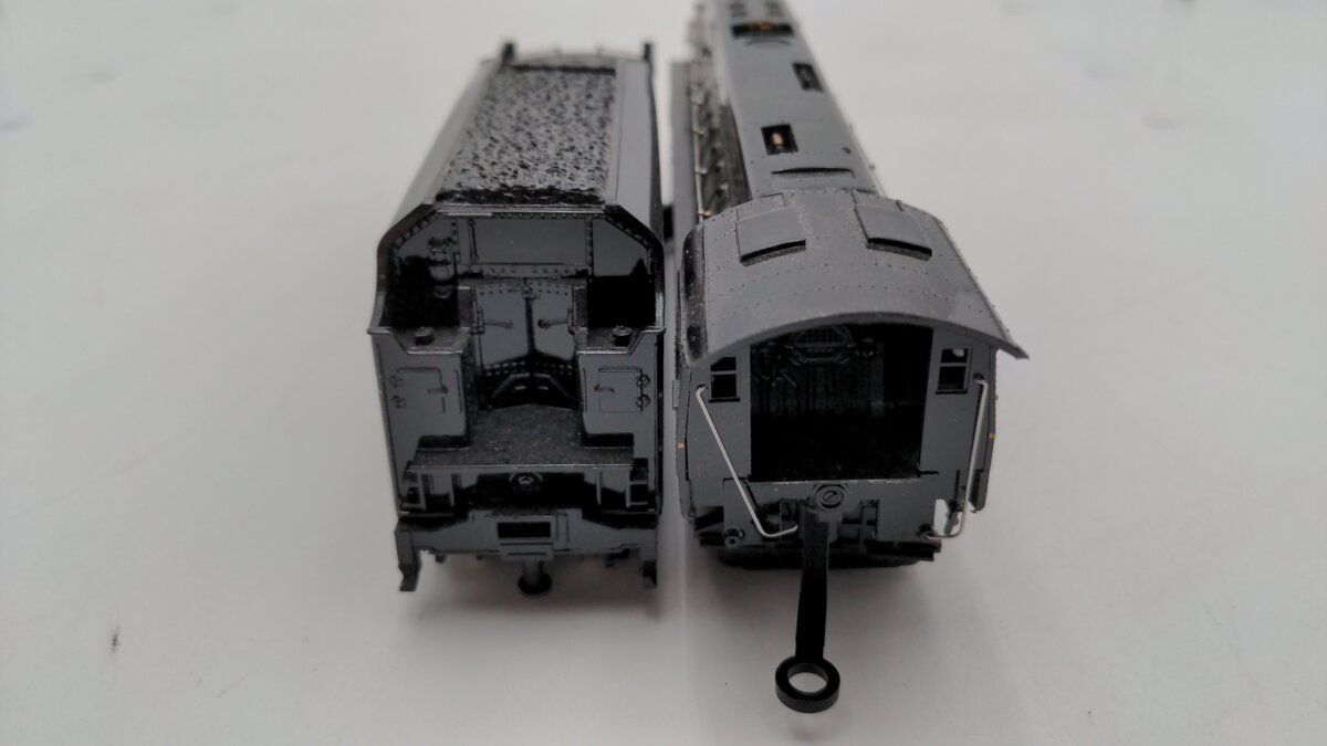 Bachmann 41-0657 HO Norfolk & Western Class J 4-8-4 Steam Locomotive & Tender EX