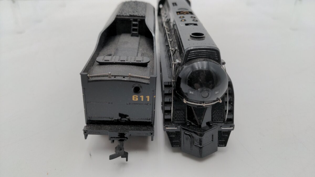 Bachmann 41-0657 HO Norfolk & Western Class J 4-8-4 Steam Locomotive & Tender EX