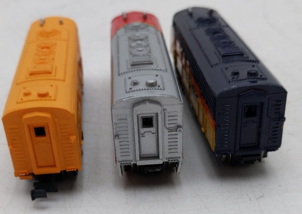 Bachmann N Scale Diesel Locomotives: #215, 514, & 7071 [3] EX