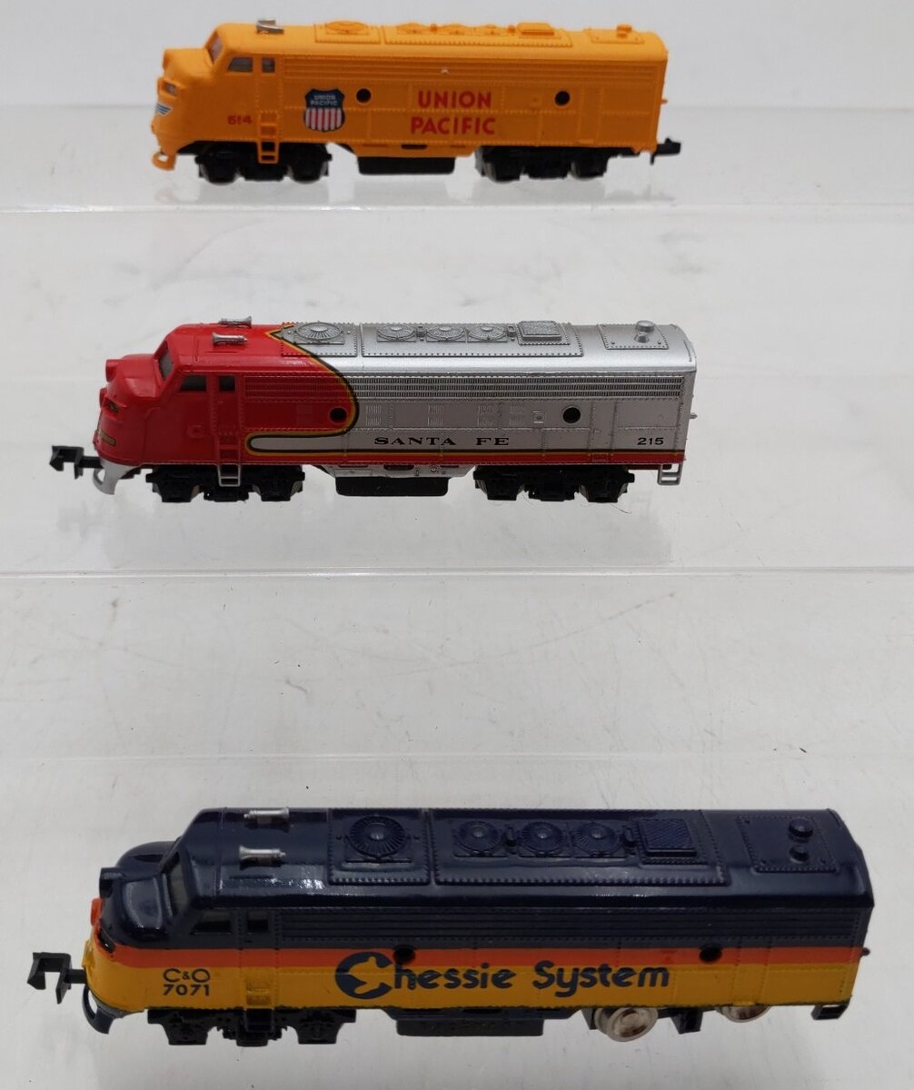 Bachmann N Scale Diesel Locomotives: #215, 514, & 7071 [3] EX