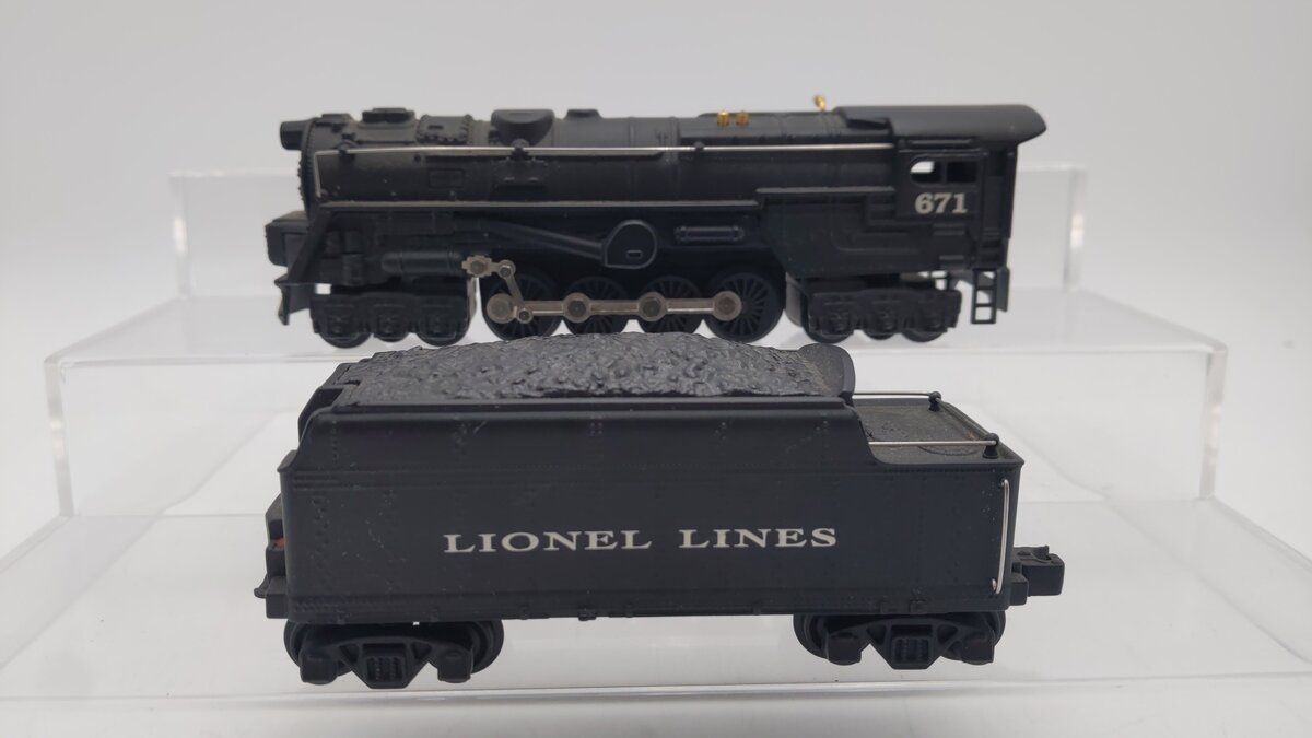 Hallmark 671 Miniature Lionel Turbine Steam Locomotive & Tender EX