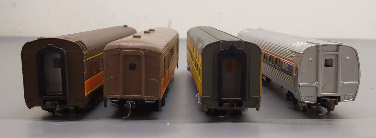 HO Scale Pullman & Other Assorted Passenger Cars [4] VG